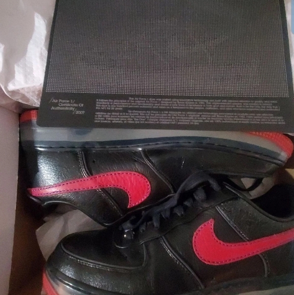 Nike Air Force 1 - Picture 3 of 4